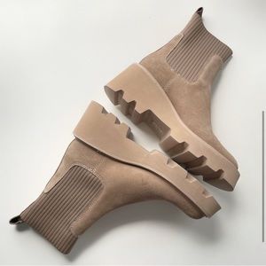 NEW Dolce Vita Hoven H2O Suede Chunky Lug Wedge Chelsea Booties Water Repellant